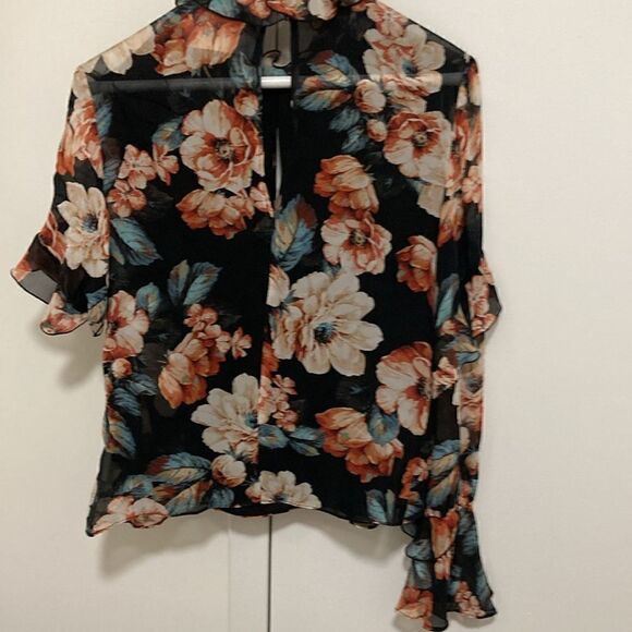 Nicholas NWOT Lola Ruffle Floral Print Silk Blouse. Size 0. - Picture 4 of 11